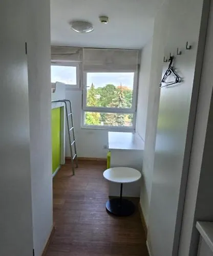 Starter 1 Apartment Breslau